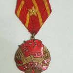 Медаль китайско - советская дружба. 1953 год. значки ссср