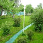 Пластиковые плиты для сборных дачных дорожек и настила для патио