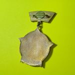 Значки ссср. 200 лет мгу. впку имени дзержинского